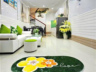 Bán nhà, đường huỳnh tấn phát, thị trấn nhà bè, shr từng căn, 3,4m x 7m nhà 3 tầng, giá 1,95 tỷ.