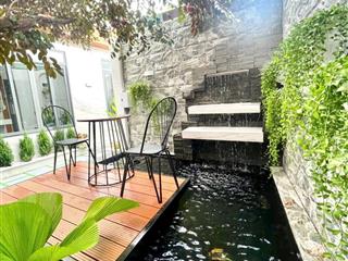 Bán nhà vườn 155m2 full thổ cư 6m x 26m, gồm 3pn, 4wc, nội thất cao cấp, giá 6,58 tỷ.