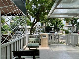 Cho thuê nhà phố nội khu lovera park khang điền phong phú 4. 12tr/tháng.  0933 525 ***