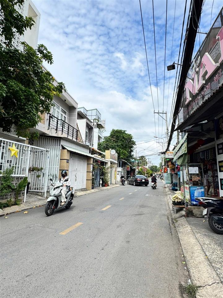 Khách sạn ngay hoàng diệu  doanh thu 100tr/tháng  dts 565m2  giá 23 tỷ