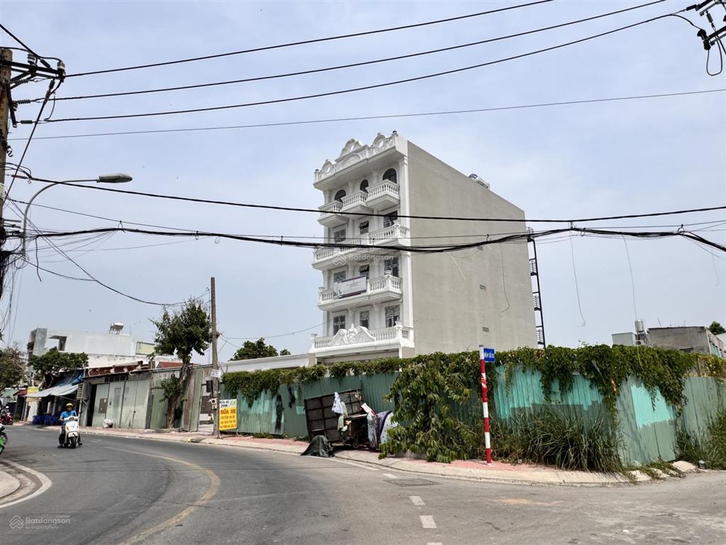 Lô đất mặt tiền gần phạm văn đồng giá 19.5 tỷ