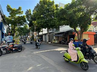 Hàng hiếm mtkd đường b  dt 5*20m  cách phạm văn đồng 500m  giá chỉ 13.5 tỷ