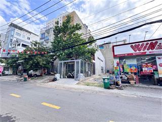 Siêu phẩm mtkd đường 18  dt 5*18.5  khu bên sông  xây dựng hầm trệt lửng 4 lầu st  giá 13.8 tỷ