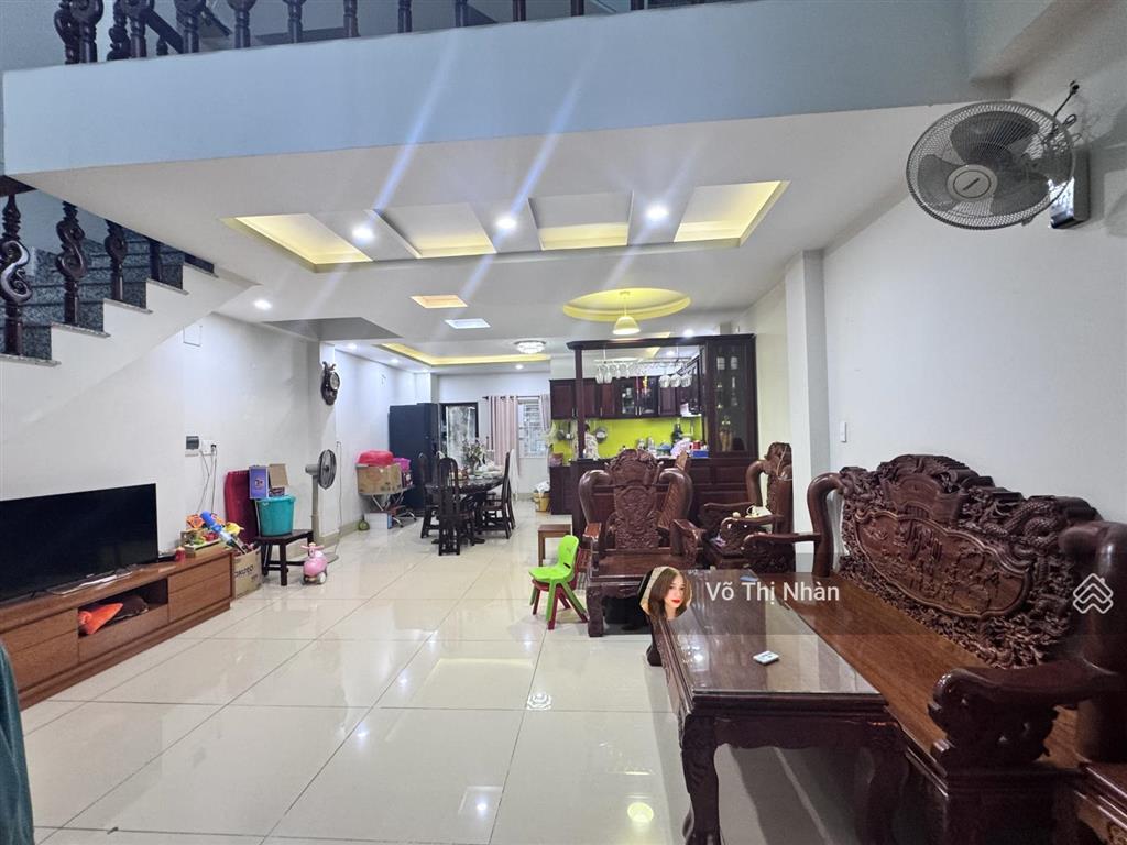 Giá mềm cho căn nhà 4 tầng đường xe tải thông ngay đh luật  gần sông  giá 10.5 tỷ tl