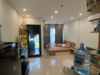 Bán căn hộ studio full đồ, tầng trung, view thoáng tại vinhomes smart city