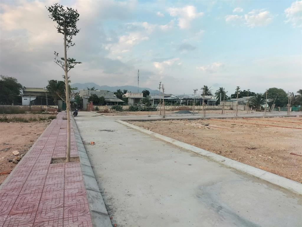 Bán đất thổ cư gần biển khánh hội 102m2 giá chỉ 790triệu sổ hồng riêng