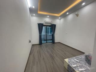 Cho thuê nhà mặt phố nguyễn bá khoản diện tích 70 mét mặt tiền 5 mét x 5 tầng nhà thiết kế hiện đại