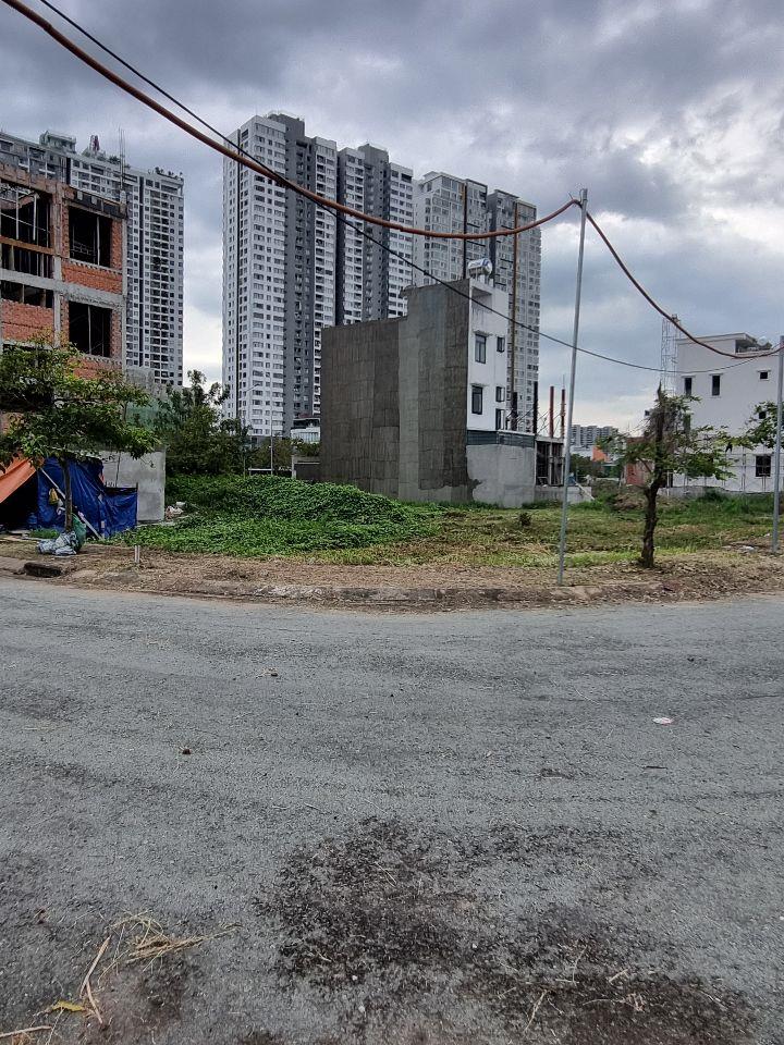 Bán lô đất góc 2 mặt tiền đường 14m và 12m, 8.5x18.5, 156m, giá chỉ 58tr/m , xây dựng ngay