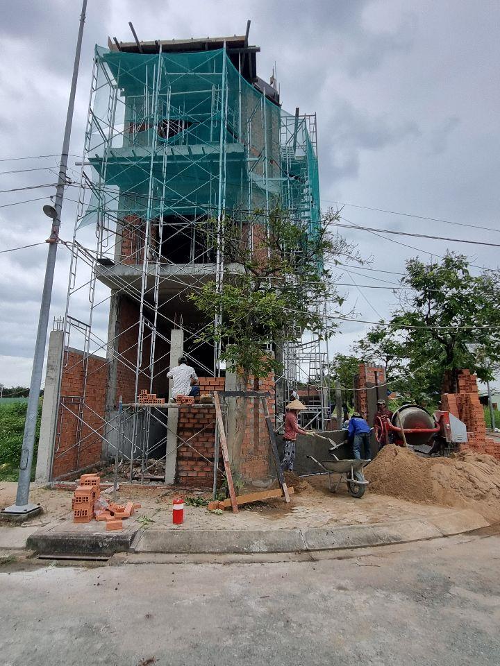 Bán lô đất góc 2 mặt tiền đường 14m và 12m, 8.5x18.5, 156m, giá chỉ 58tr/m , xây dựng ngay