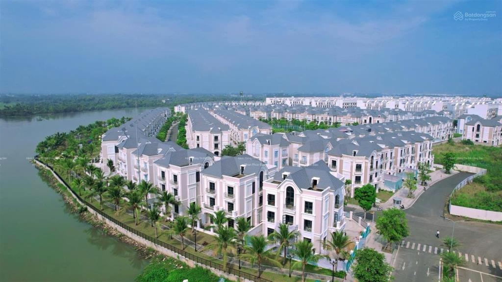 Cần tiền bán gấp biệt thự đơn lập view sông đẹp nhất mahhatan glory 320m2 chỉ 39 tỷ. 0912 381 ***