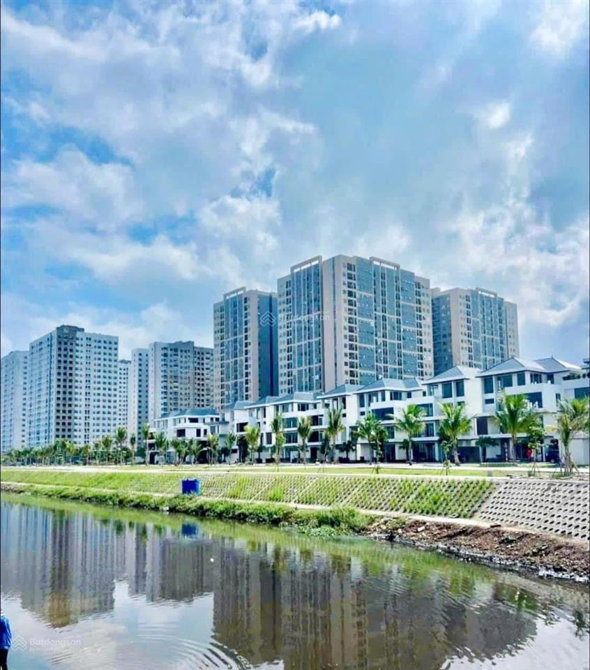 Bán đất lakeside đối diện công viên  đường nguyễn thành long