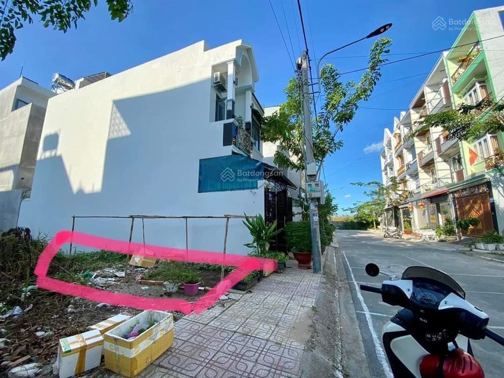 Cắt lỗ bán gấp lô đất trong khu dân cư nguyễn hữu trí  shr  650 tr