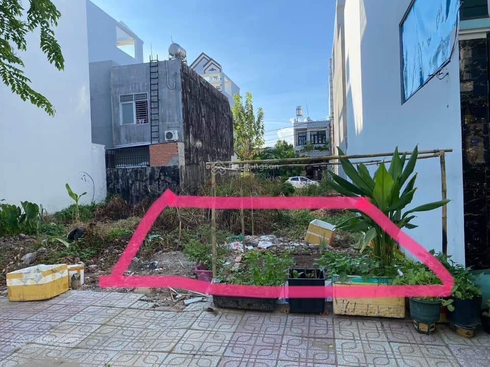 Cắt lỗ bán gấp lô đất trong khu dân cư nguyễn hữu trí  shr  650 tr