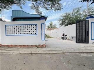 Giảm 300 triệu cần bán gấp căn nhà vườn sẵn nội thất ngay chợ phú lạc  trịnh quang nghị