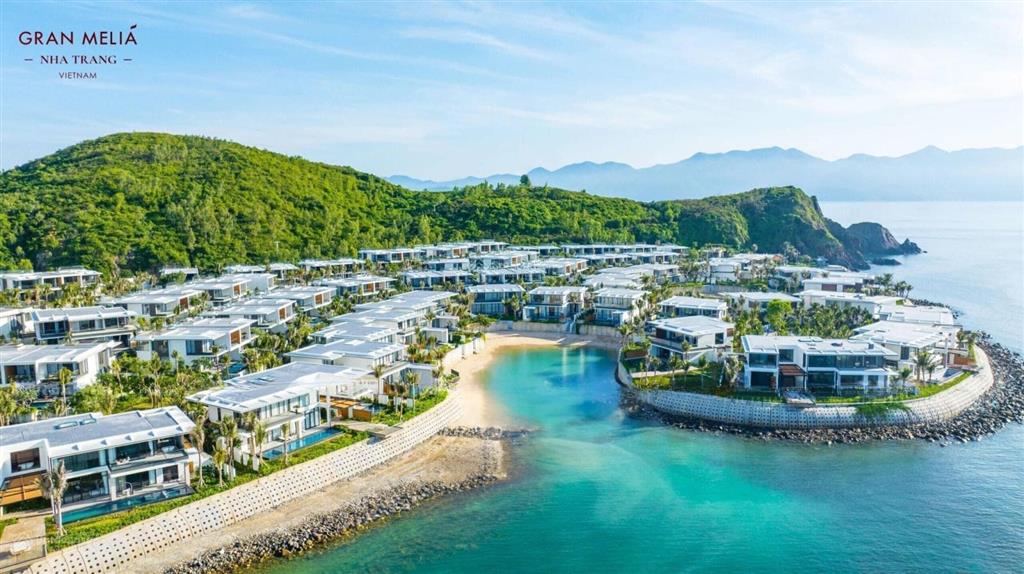 Biệt thự mặt biển vip nhất nha trang, được sử dụng riêng ko tgct ,giá gốc cđt, sổ hồng sẵn