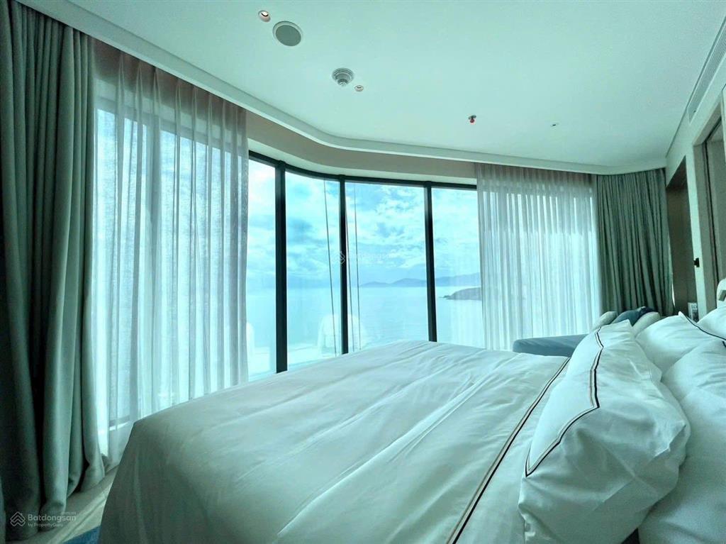 Nhận booking căn hộ mặt biển nha trang, giá chỉ 71tr/m2. bàn giao full nội thất cao cấp