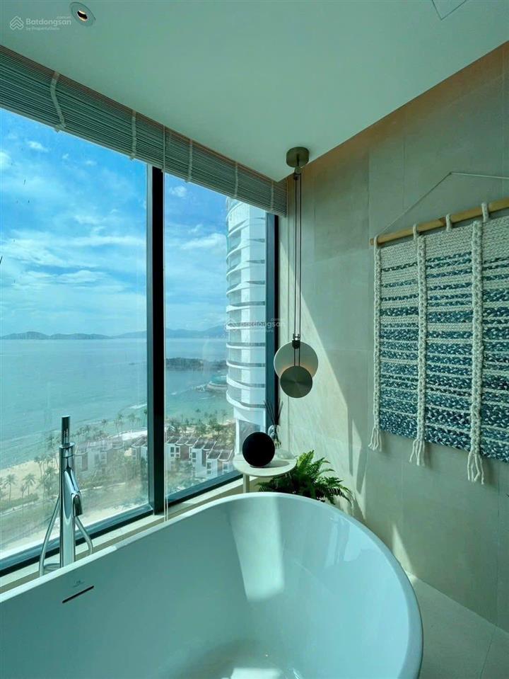 Nhận booking căn hộ mặt biển nha trang, giá chỉ 71tr/m2. bàn giao full nội thất cao cấp