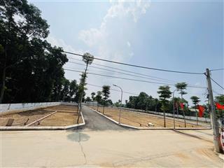 Cần bán 60m2 full tc cổ đông sơn tây gần khu công nghệ cao hòa lạc cách ql21 150m.  0396 178 ***
