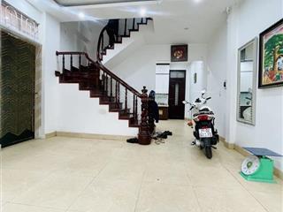 Bán nhà minh khai giá rẻ nhất xóm  ngõ ngách thông  40m2 4 tầng hơn 6 tỷ