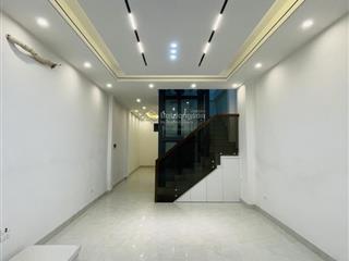 Bán nhà kim ngưu căt lỗ 500 triệu 40m chỉ 6.25 tỷ sổ đỏ chót 20m ra phố.