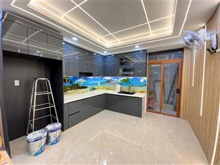 Thanh lí gấp nhà hoàng sa q4 dt 70m2, đang cho thuê 30tr/1th, hợp đồng còn 7th