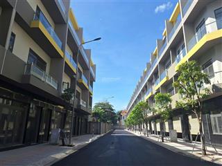 Hot! căn liền kề l9 4.5*15.33m trục chính dự án bcons uni valley, bỏ vốn 2.7tỷ, tặng nội thất 300tr