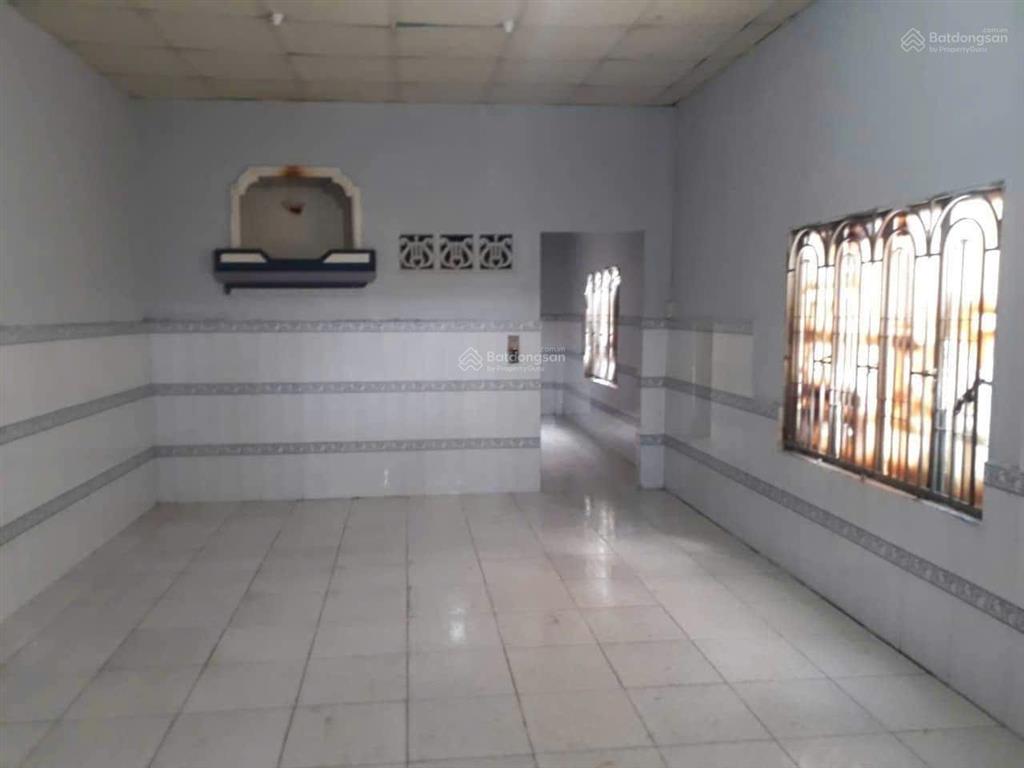Nhà mặt tiền đường nguyễn văn tạo gần ngã tư cần bán gấp nhanh cho nhà đầu tư