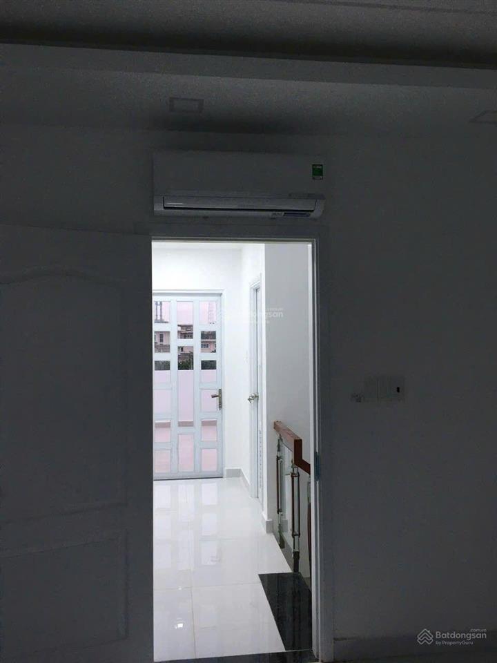 Cho thuê nhà nguyên căn đường rộng rãi thêm 2 views công viên mát mẻ