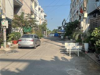 Cần bán nhanh siêu phẩm mới nhà phố cực đẹp sát bên mặt tiền đường