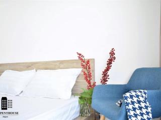Quận 7 studio căn hộ dịch vụ tại tầng penthouse chính chủ cho thuê