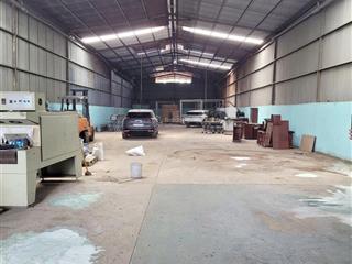Cho thuê 740m2 xưởng mặt tiền ql1a, gần hương lộ 2  như hình
