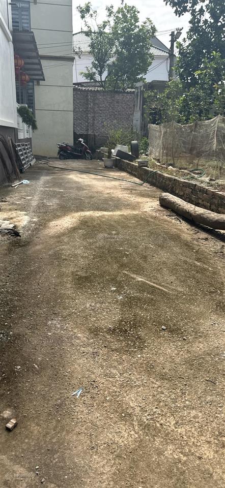 Hơn 2 tỷ xíu thoai 40m ngõ 3m full thổ cư cách khu công nghiệp bắc thăng long 5km  em 037651