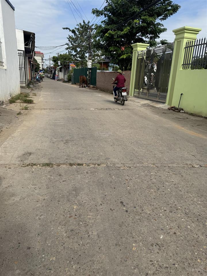 Hơn 2 tỷ xíu thoai 40m ngõ 3m full thổ cư cách khu công nghiệp bắc thăng long 5km  em 037651