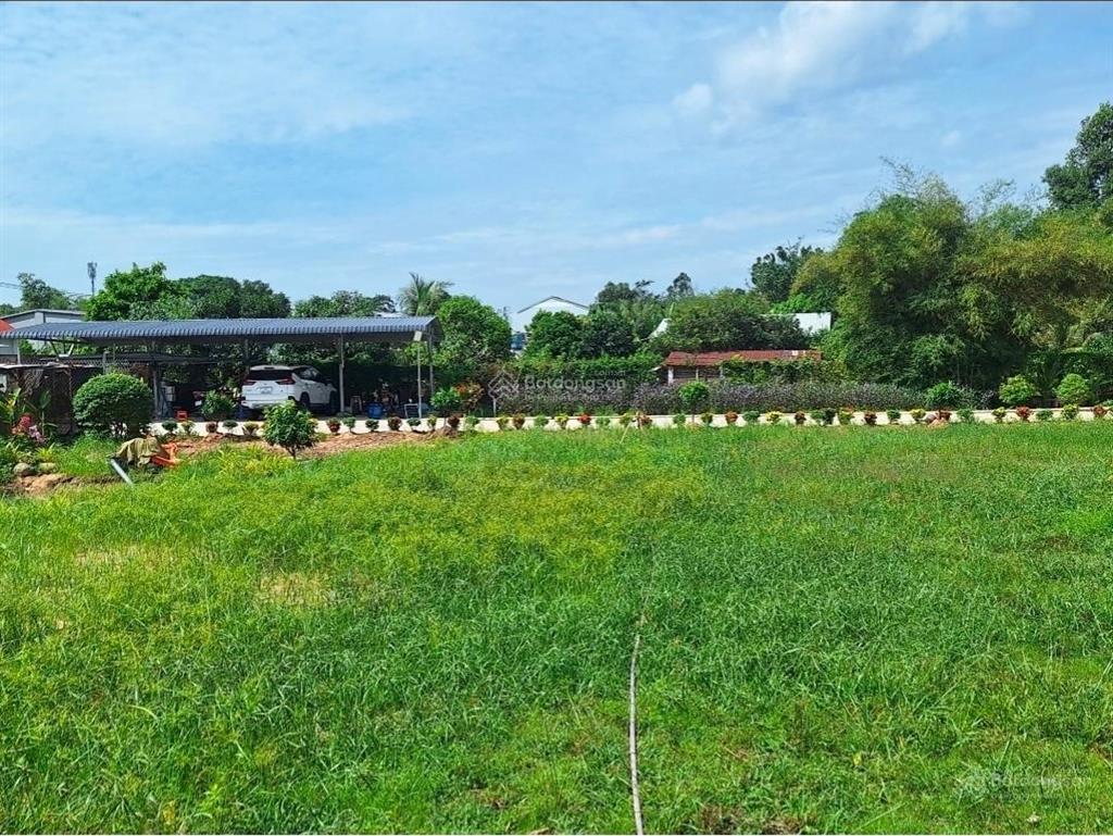 Biệt thự sân vườn mây hồng villa, xây dựng phong cách châu âu, nội ngoại thất cao cấp