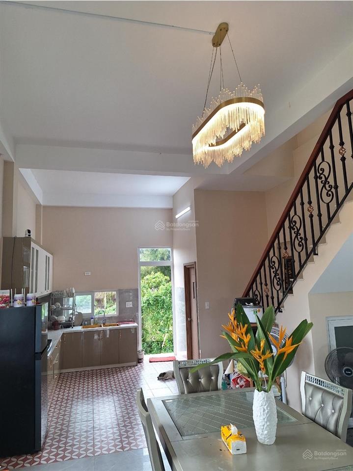 Biệt thự sân vườn mây hồng villa, xây dựng phong cách châu âu, nội ngoại thất cao cấp