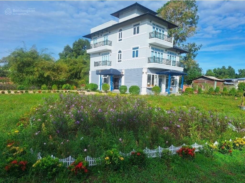 Biệt thự sân vườn mây hồng villa, xây dựng phong cách châu âu, nội ngoại thất cao cấp