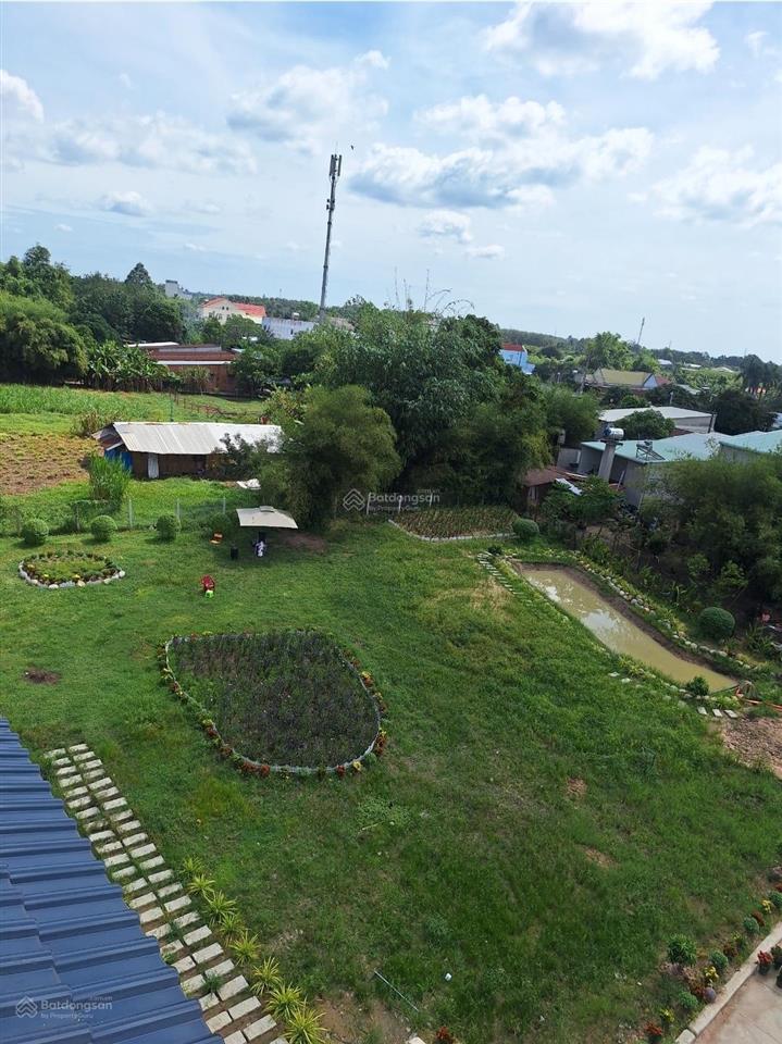 Biệt thự sân vườn mây hồng villa, xây dựng phong cách châu âu, nội ngoại thất cao cấp