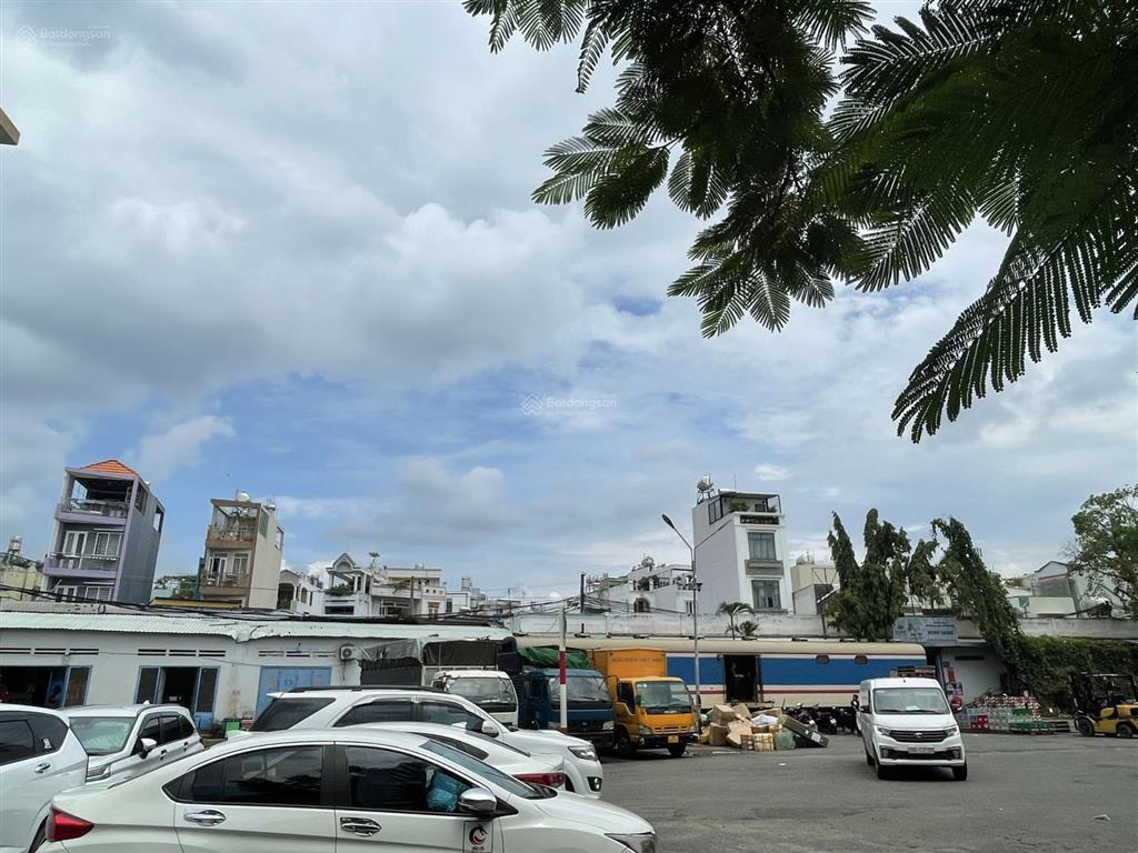 Bán nhà ngay chợ hiệp bình, 65m2 chỉ 4.3 tỷ, cách đường ô tô chỉ 30m