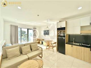 Ch xinh  nội thất xịn, dt 40m2, hầm xe, thang máy, bãi đỗ ô tô  mặt tiền nguyễn ngọc phương