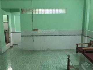 Nhà 1 trệt 1 gác lửng, 2 phòng ngủ, 1 phòng khách, 1 toilet