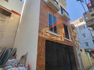 Bán chdv cầu giấy, ngõ thông oto qua nhà,nhà mới 65m, 7 tầng 22 phòng full đồ, dòng tiền 130t/tháng