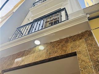 Bán gấp nr 38m2, 5pn vân canh, hoài đức, giá 5,6 tỷ