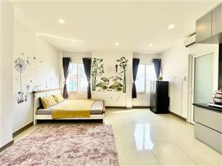 Phòng mới cửa sổ lớn  có thang máy 5p đi hutech, ftu