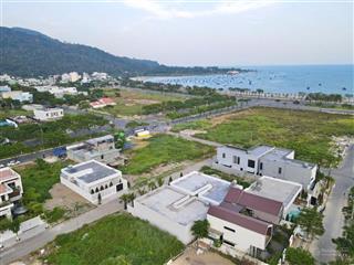 Góc 2 mt đường vũ ngọc nhạ  đường 10,5m  lề 5m  view núi  trục thông biển, dt 174m2  ngang 10m