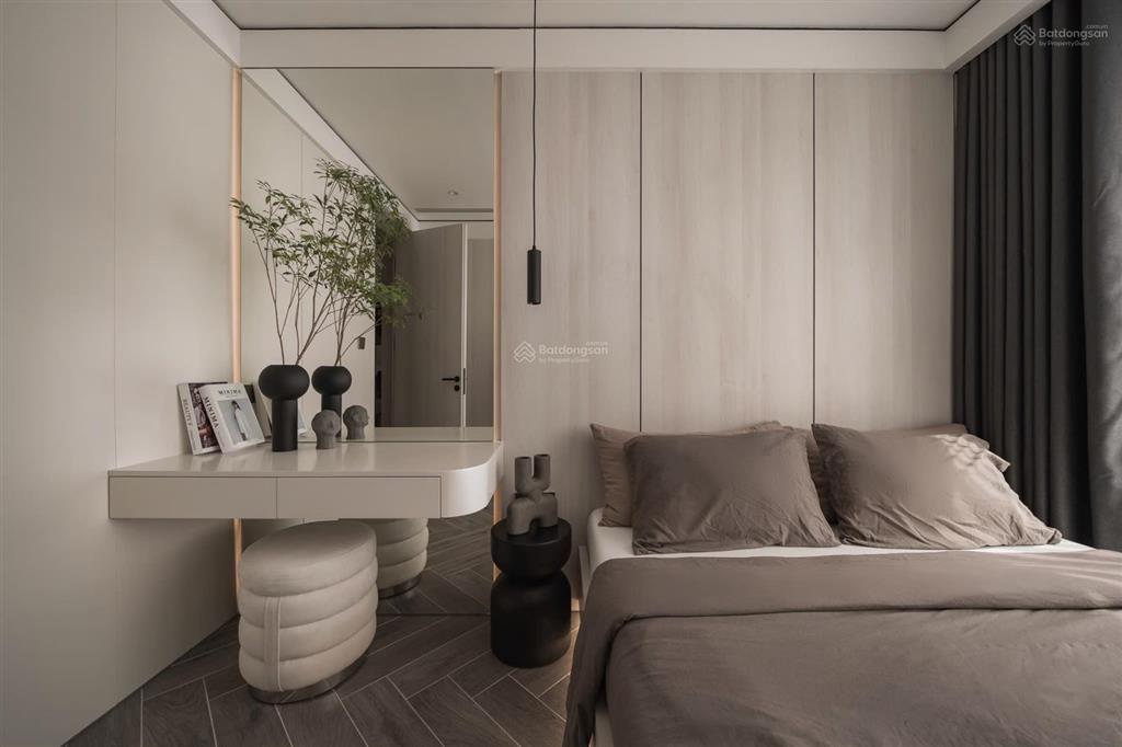 (lô góc 3pn)bán diện tích 105m2 tại imperia sky garden 423 minh khai giá 10,5tỷ(sổ đỏ)  0812 395 ***