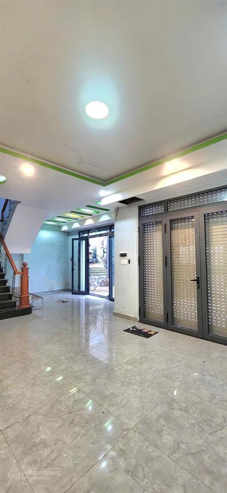 Villa sân vườn lê thị riêng, 9x30m