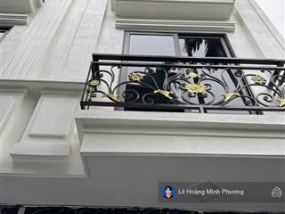 Chỉ hơn 4 tỷ anh chị có ngay căn nhà 5 tầng di trạch không quy hoạch có sân riêng thoáng trước sau