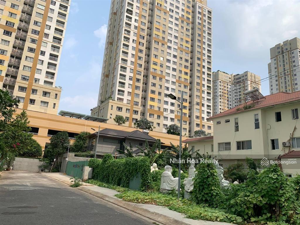 170tr/m2 rẻ nhất thảo điền  bán nhanh lô đất biệt thự gần nguyễn văn hưởng, dt 15x24 cn 320m2