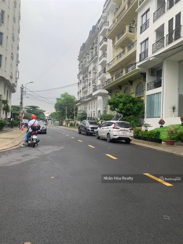 170tr/m2 rẻ nhất thảo điền  bán nhanh lô đất biệt thự gần nguyễn văn hưởng, dt 15x24 cn 320m2