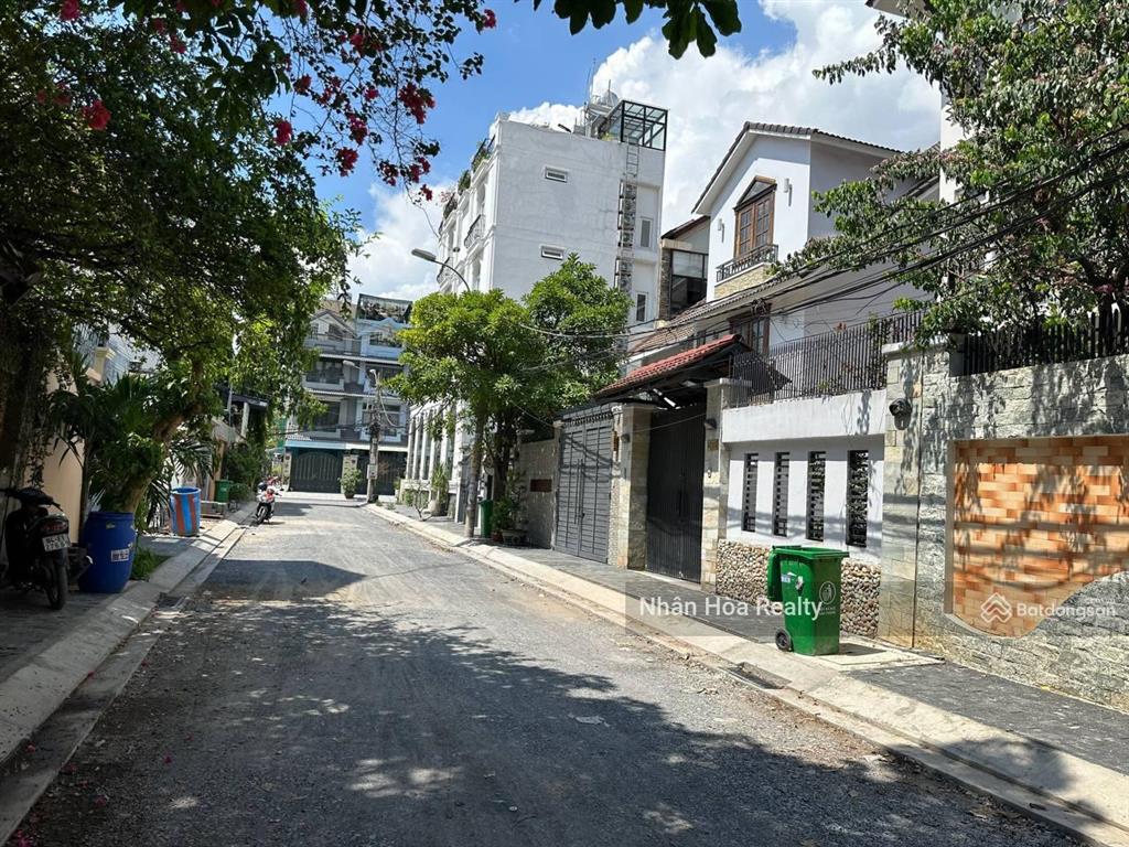 Giảm 5 tỷ  bán nhanh biệt thự hồ bơi mới đẹp ở liền, dt 8x25 cn 202m2, trệt 3 lầu chỉ 38 tỷ